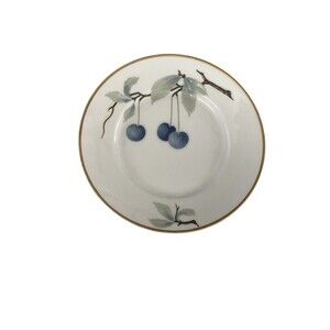 ROSENTHAL BAVARIA Salad Plate Blue Cherries 7 11/16"